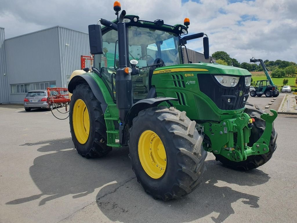 Traktor des Typs John Deere 6130 R, Gebrauchtmaschine in DOMFRONT (Bild 2)