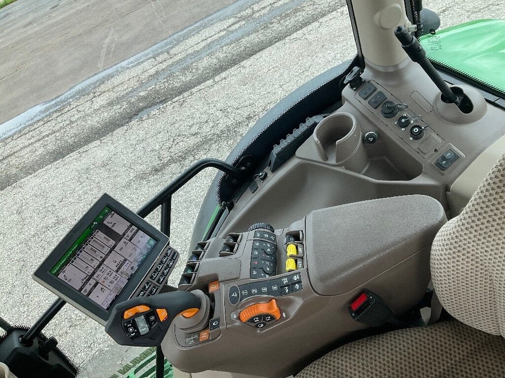 Traktor typu John Deere 6130 R, Gebrauchtmaschine w Pasching (Zdjęcie 7)