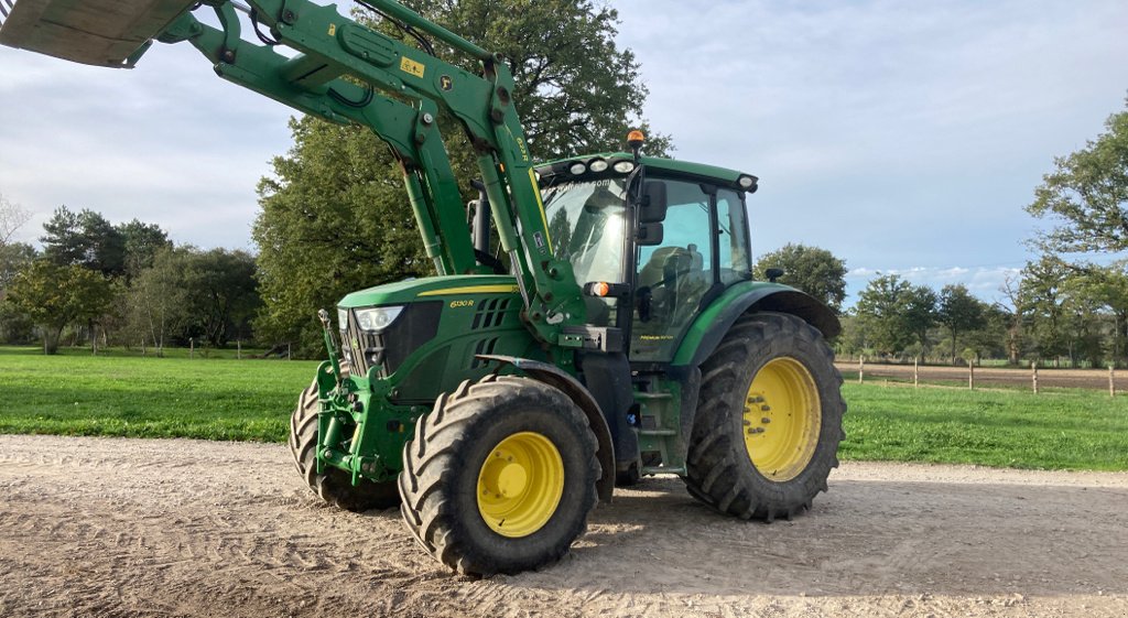 Traktor типа John Deere 6130 R, Gebrauchtmaschine в PIERRE BUFFIERE (Фотография 2)