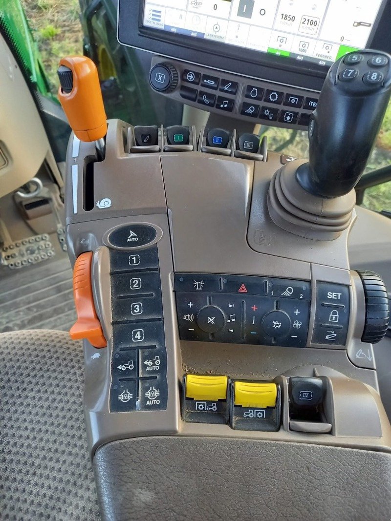 Traktor of the type John Deere 6130 R, Gebrauchtmaschine in Schaffhausen (Picture 5)