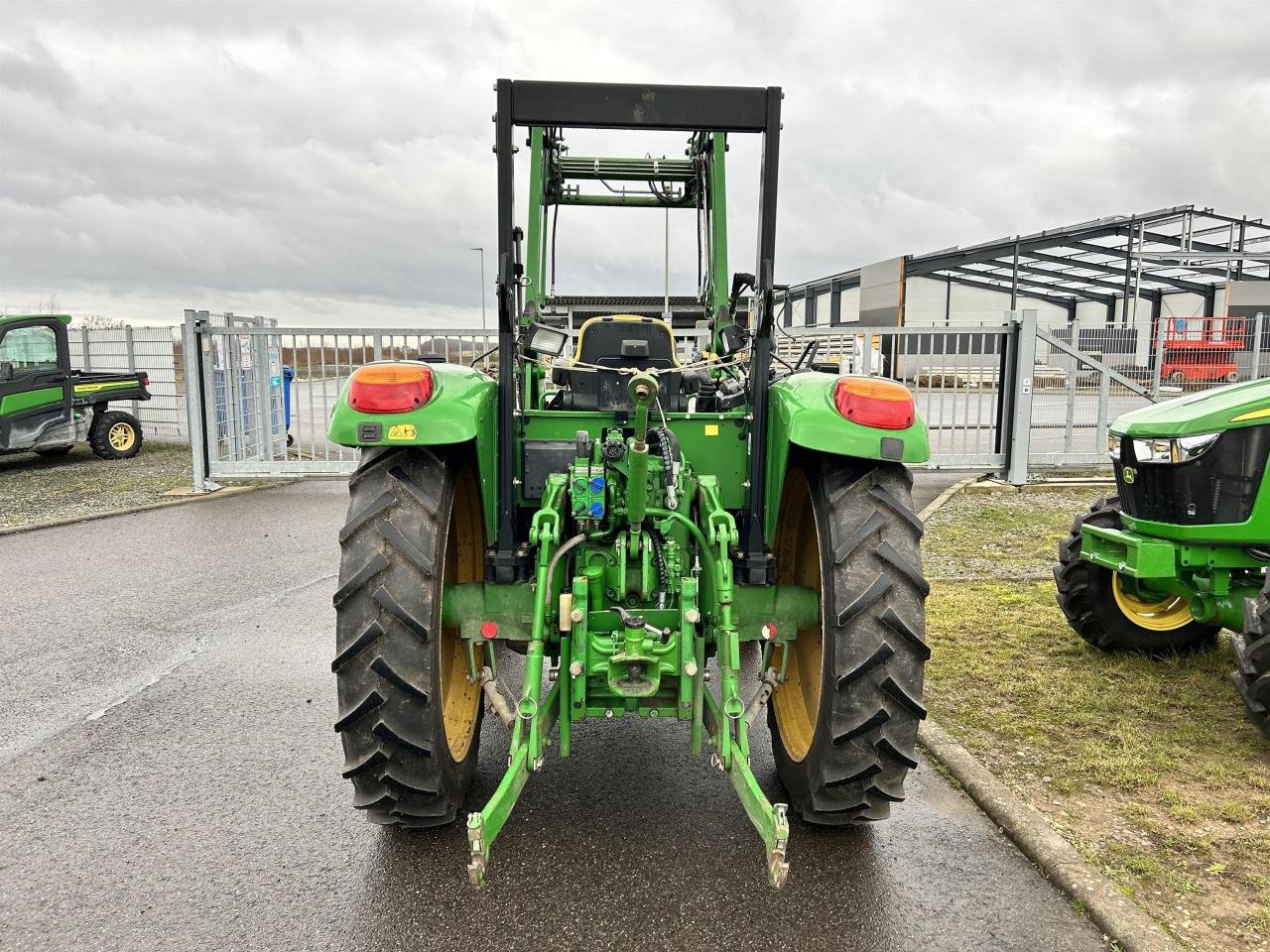 Traktor typu John Deere 6130, Gebrauchtmaschine w Zweibrücken (Zdjęcie 3)