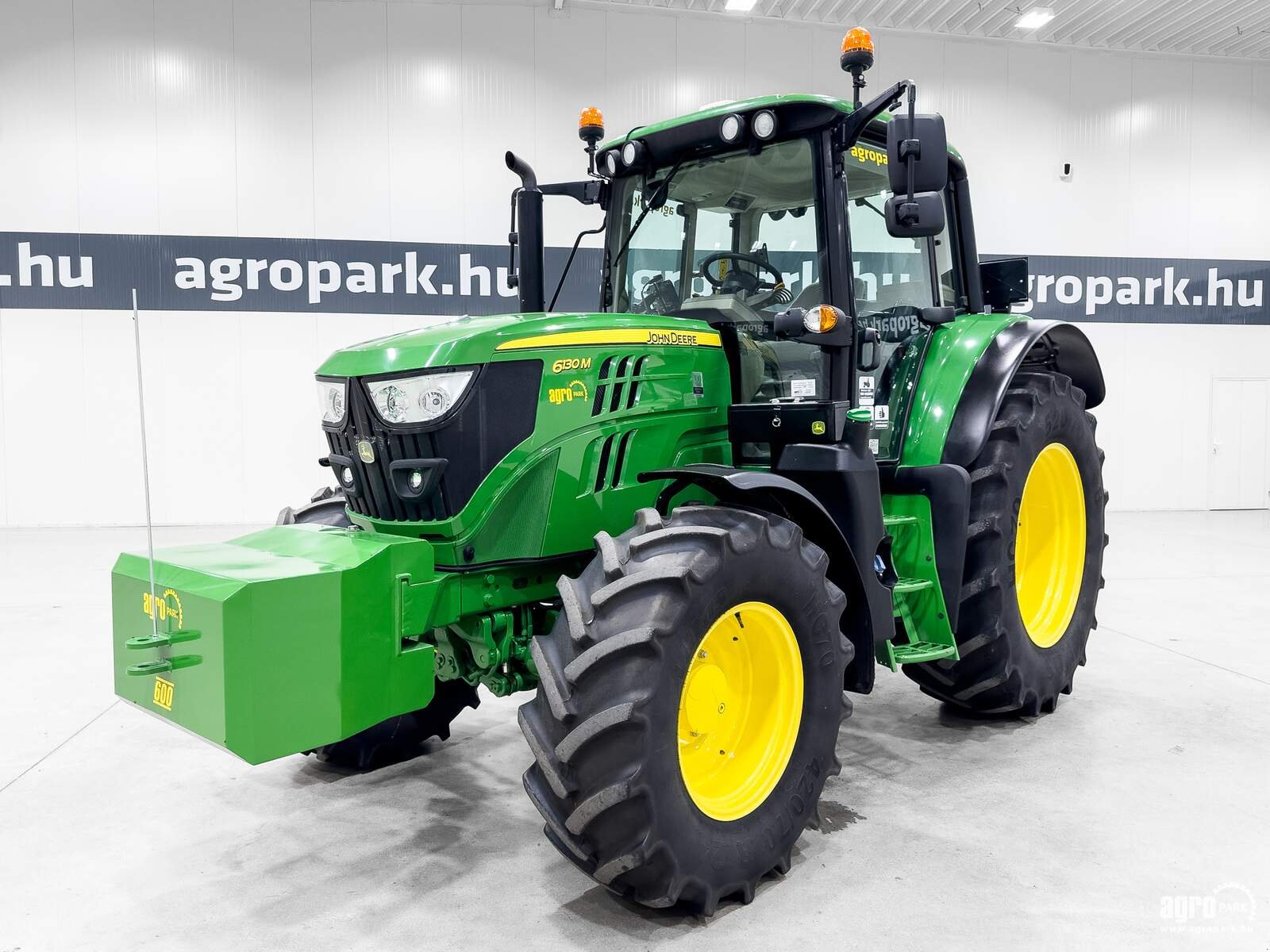 Traktor Türe ait John Deere 6130M TLS, Gebrauchtmaschine içinde Csengele (resim 1)