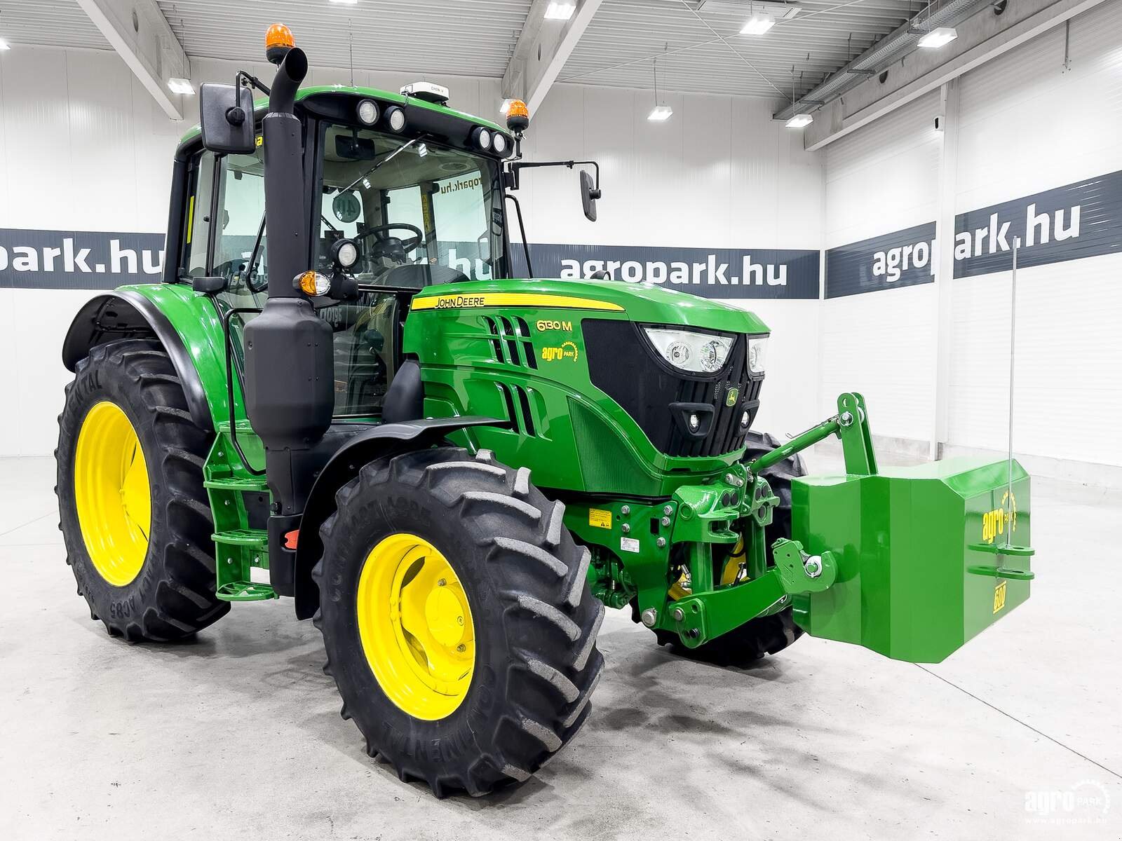 Traktor typu John Deere 6130M, Gebrauchtmaschine w Csengele (Zdjęcie 2)