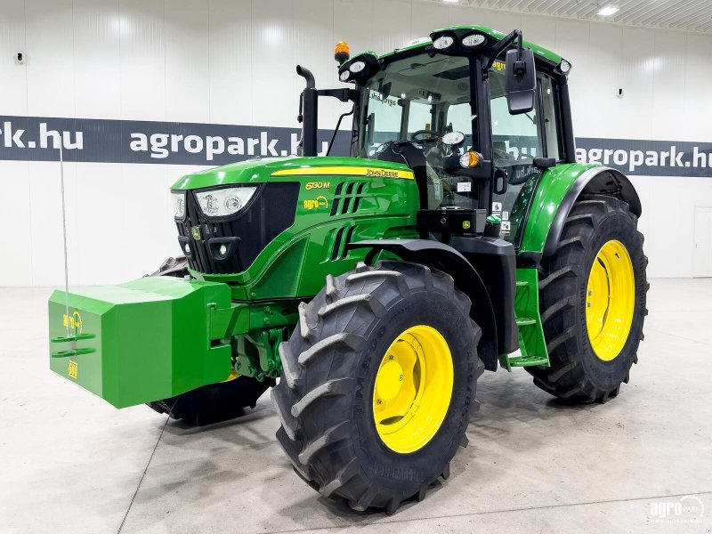 Traktor del tipo John Deere 6130M, Gebrauchtmaschine en Csengele