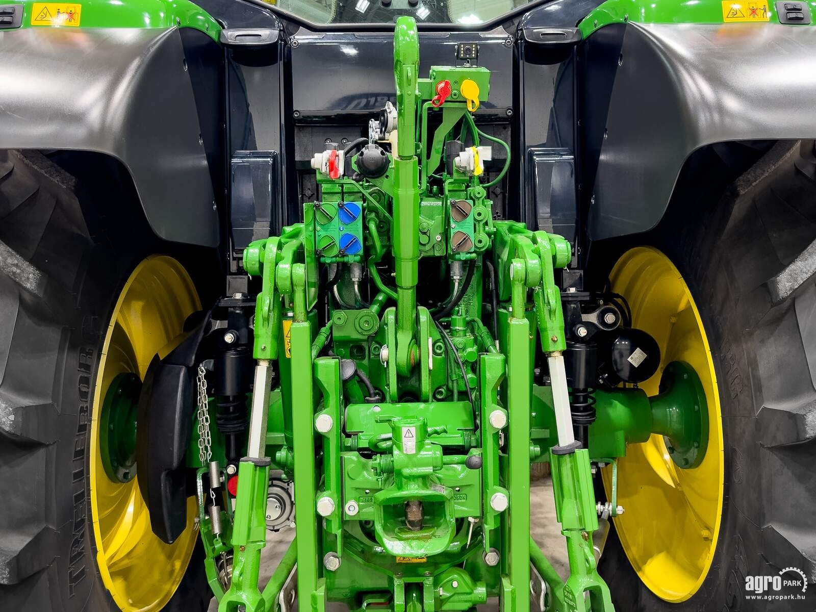 Traktor типа John Deere 6130M, Gebrauchtmaschine в Csengele (Фотография 7)