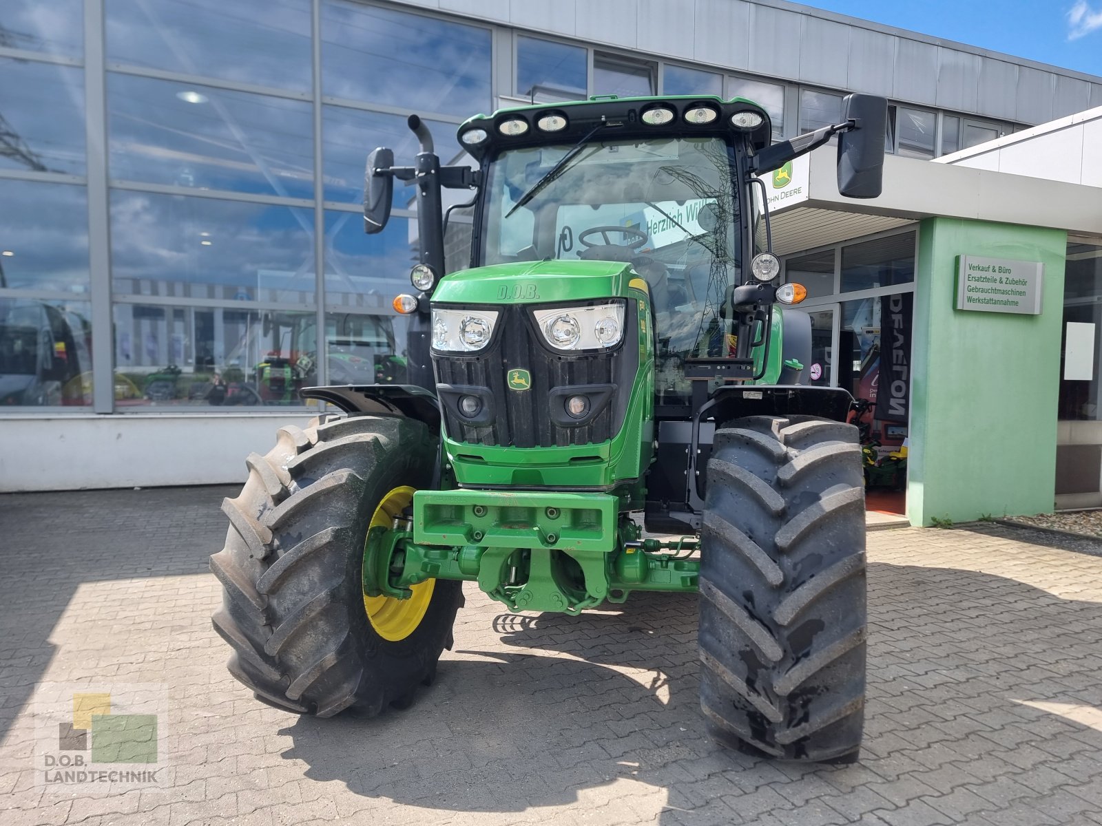 Traktor of the type John Deere 6130R 6130 R, Gebrauchtmaschine in Regensburg (Picture 1)