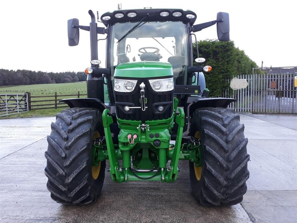 Traktor typu John Deere 6130R Autopower, Autotrack aktiveret Frontlift, Gebrauchtmaschine v Toftlund (Obrázek 8)