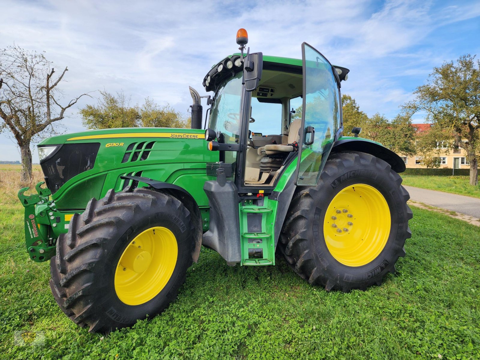 Traktor του τύπου John Deere 6130R AutoPowr AutoTrac, Gebrauchtmaschine σε Willanzheim (Φωτογραφία 2)