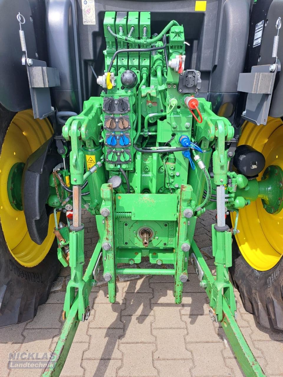 Traktor типа John Deere 6130R Premium auch mit Frontlader, Gebrauchtmaschine в Schirradorf (Фотография 5)