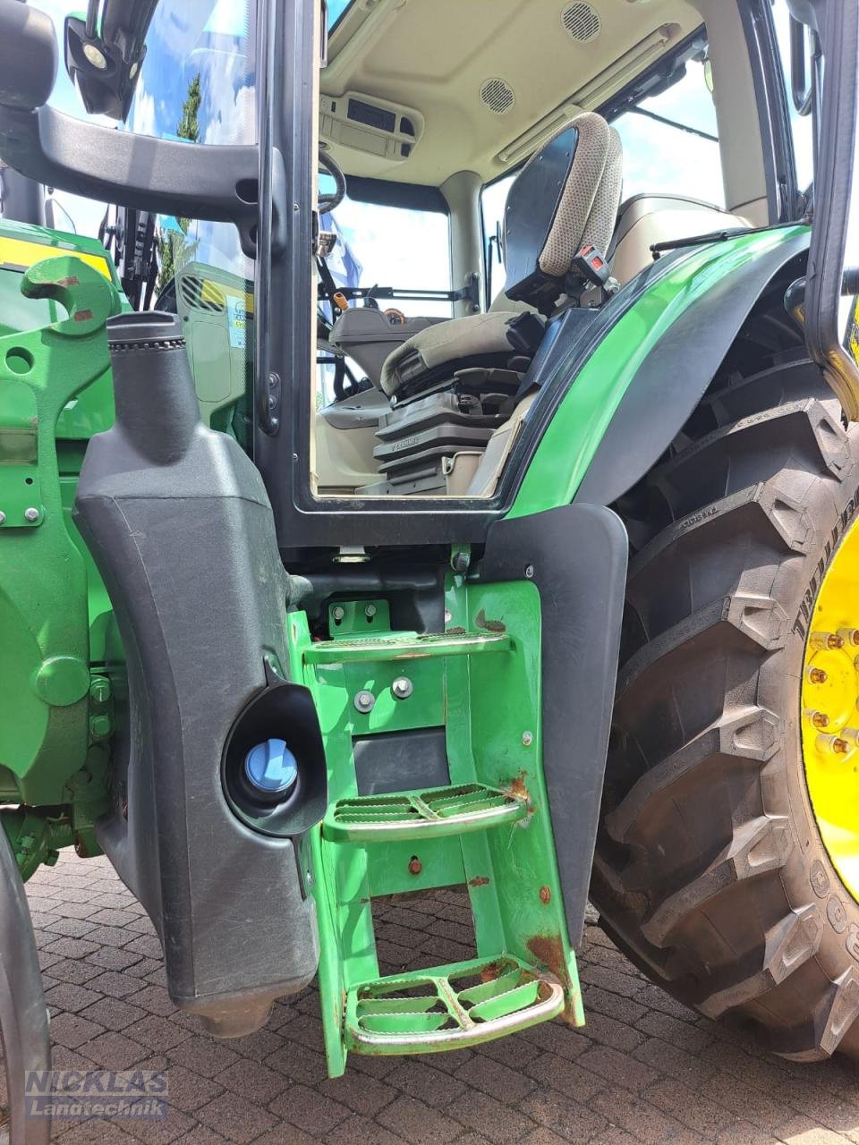 Traktor типа John Deere 6130R Premium auch mit Frontlader, Gebrauchtmaschine в Schirradorf (Фотография 7)