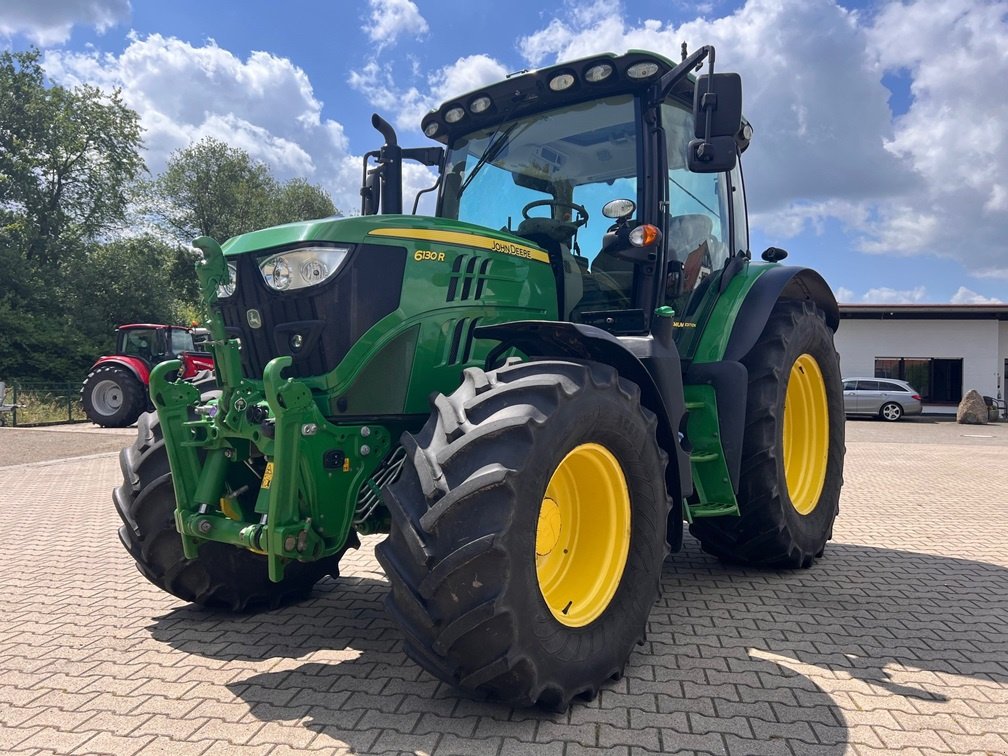 Traktor типа John Deere 6130R PREMIUM EDITION, Gebrauchtmaschine в Bramsche (Фотография 2)