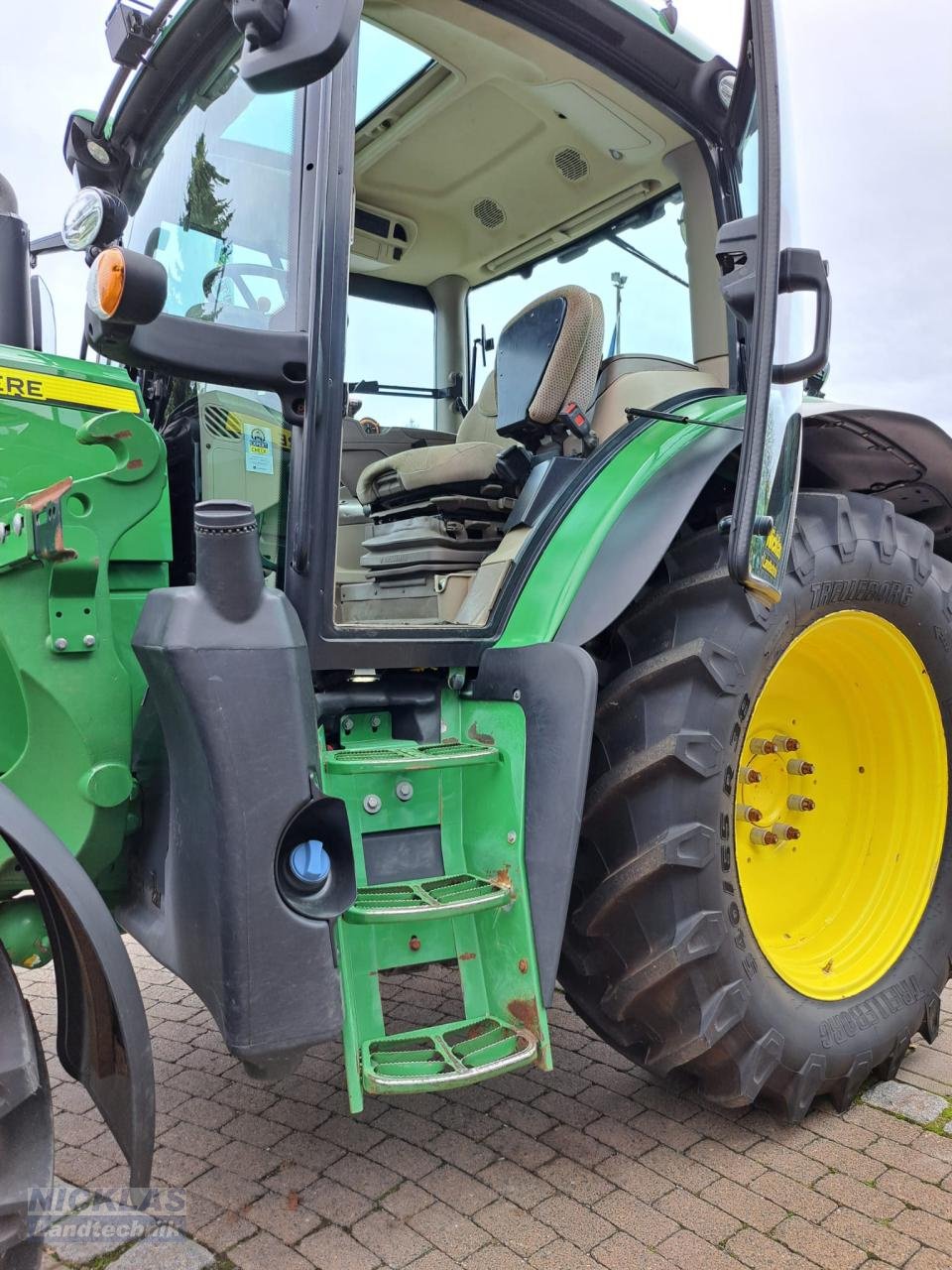 Traktor типа John Deere 6130R Premium - Reifen Neu, Gebrauchtmaschine в Schirradorf (Фотография 5)