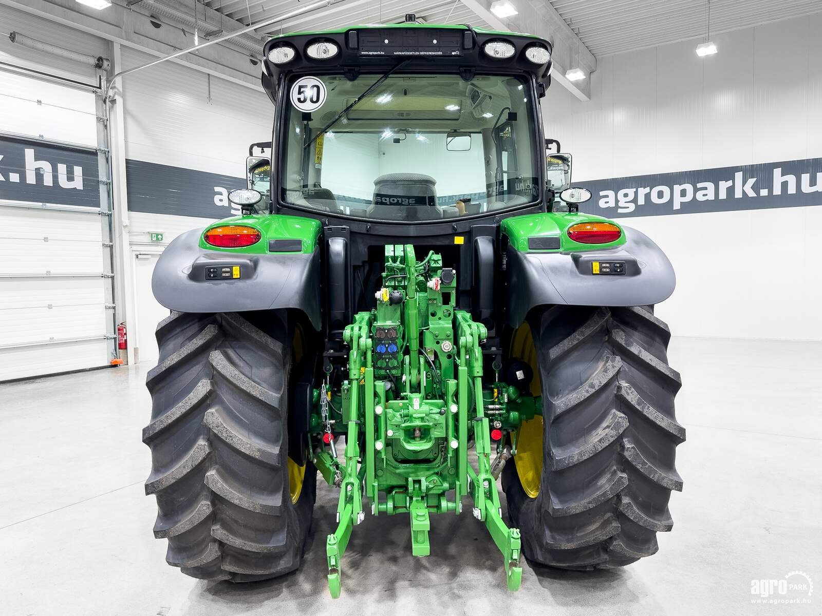 Traktor del tipo John Deere 6130R TLS, Gebrauchtmaschine en Csengele (Imagen 5)