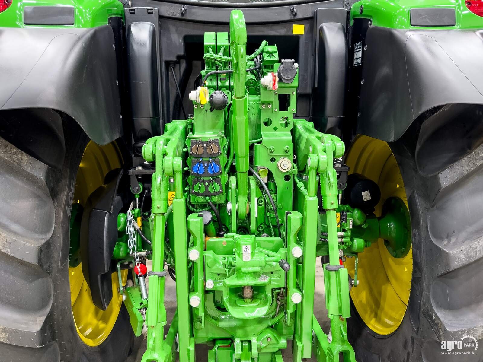 Traktor типа John Deere 6130R TLS, Gebrauchtmaschine в Csengele (Фотография 7)