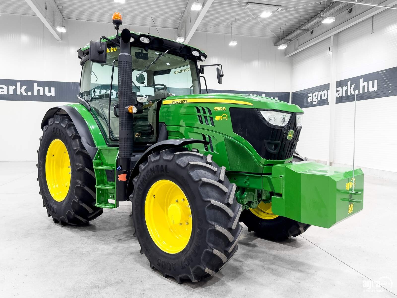 Traktor typu John Deere 6130R, Gebrauchtmaschine w Csengele (Zdjęcie 2)