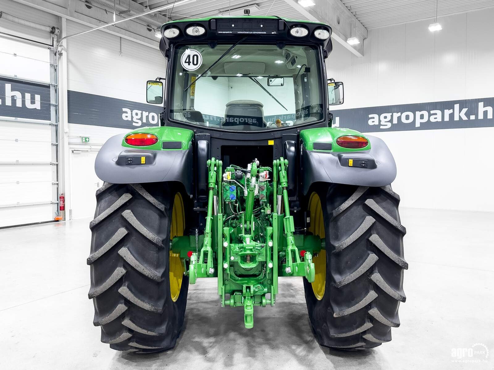 Traktor del tipo John Deere 6130R, Gebrauchtmaschine en Csengele (Imagen 5)