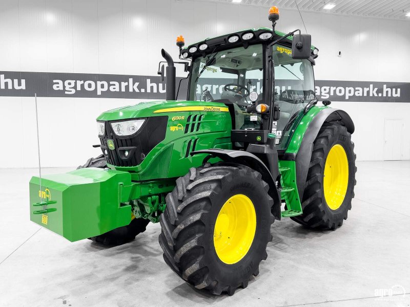 Traktor типа John Deere 6130R, Gebrauchtmaschine в Csengele