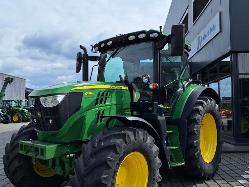 Traktor du type John Deere 6130R, Gebrauchtmaschine en Ersingen