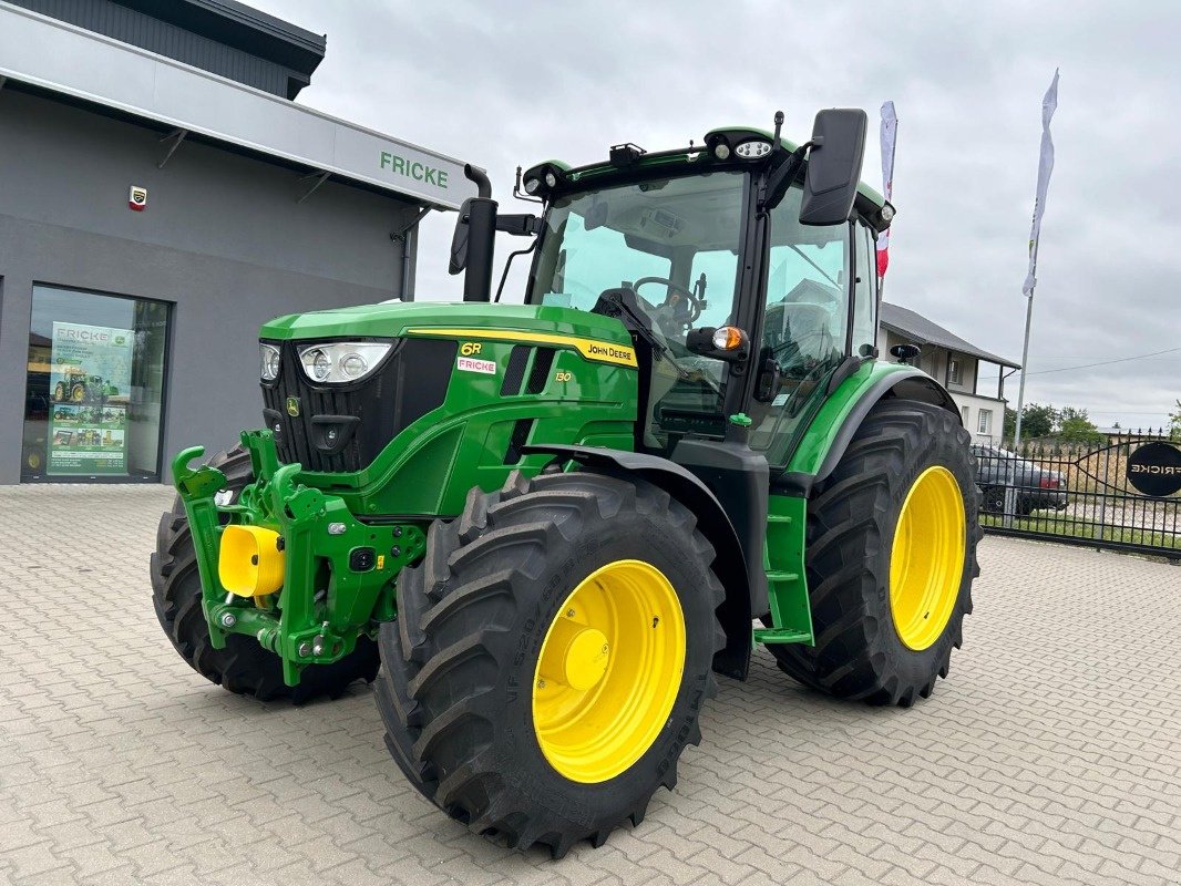 Traktor del tipo John Deere 6130R, Neumaschine en Mrągowo (Imagen 1)