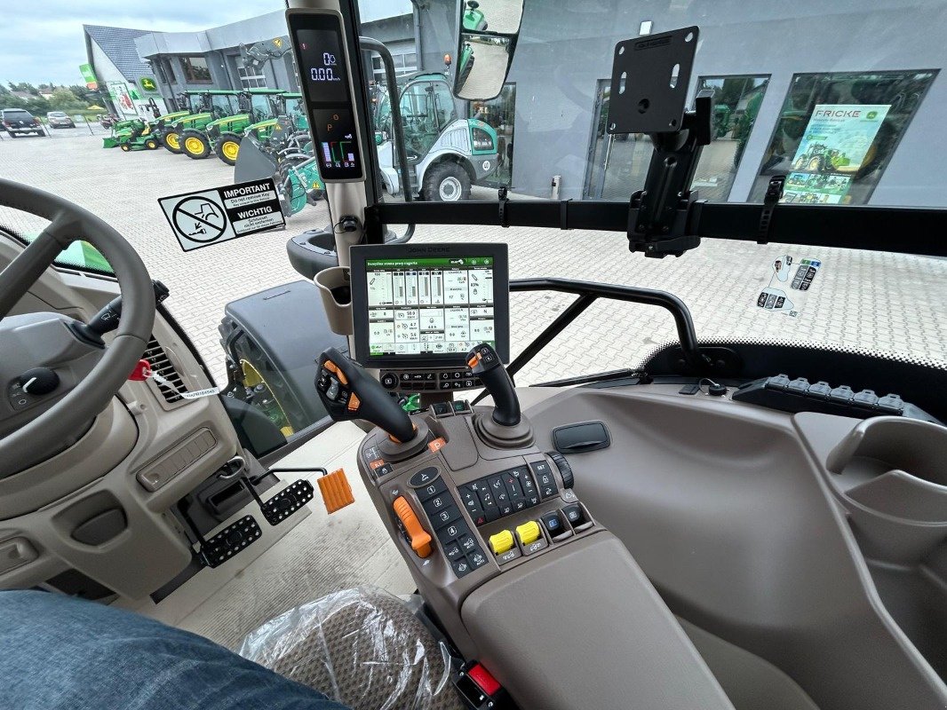 Traktor del tipo John Deere 6130R, Neumaschine en Mrągowo (Imagen 12)