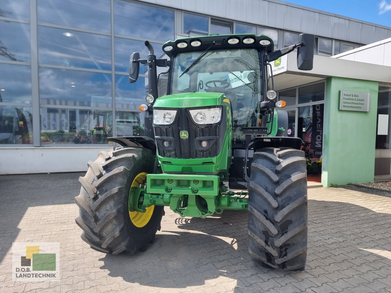 Traktor типа John Deere 6130R, Gebrauchtmaschine в Langweid am Lech (Фотография 3)