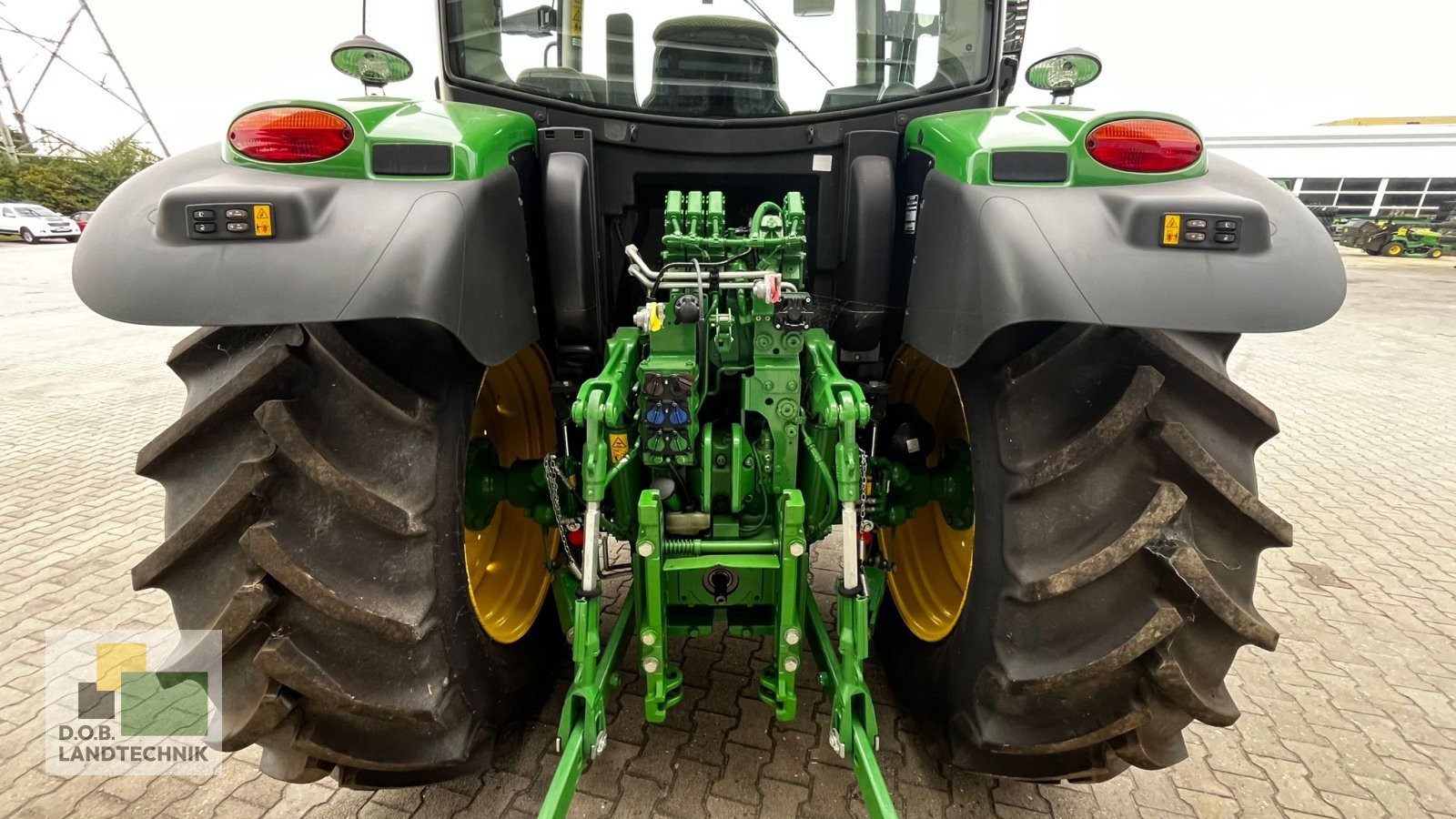 Traktor van het type John Deere 6130R, Gebrauchtmaschine in Regensburg (Foto 8)