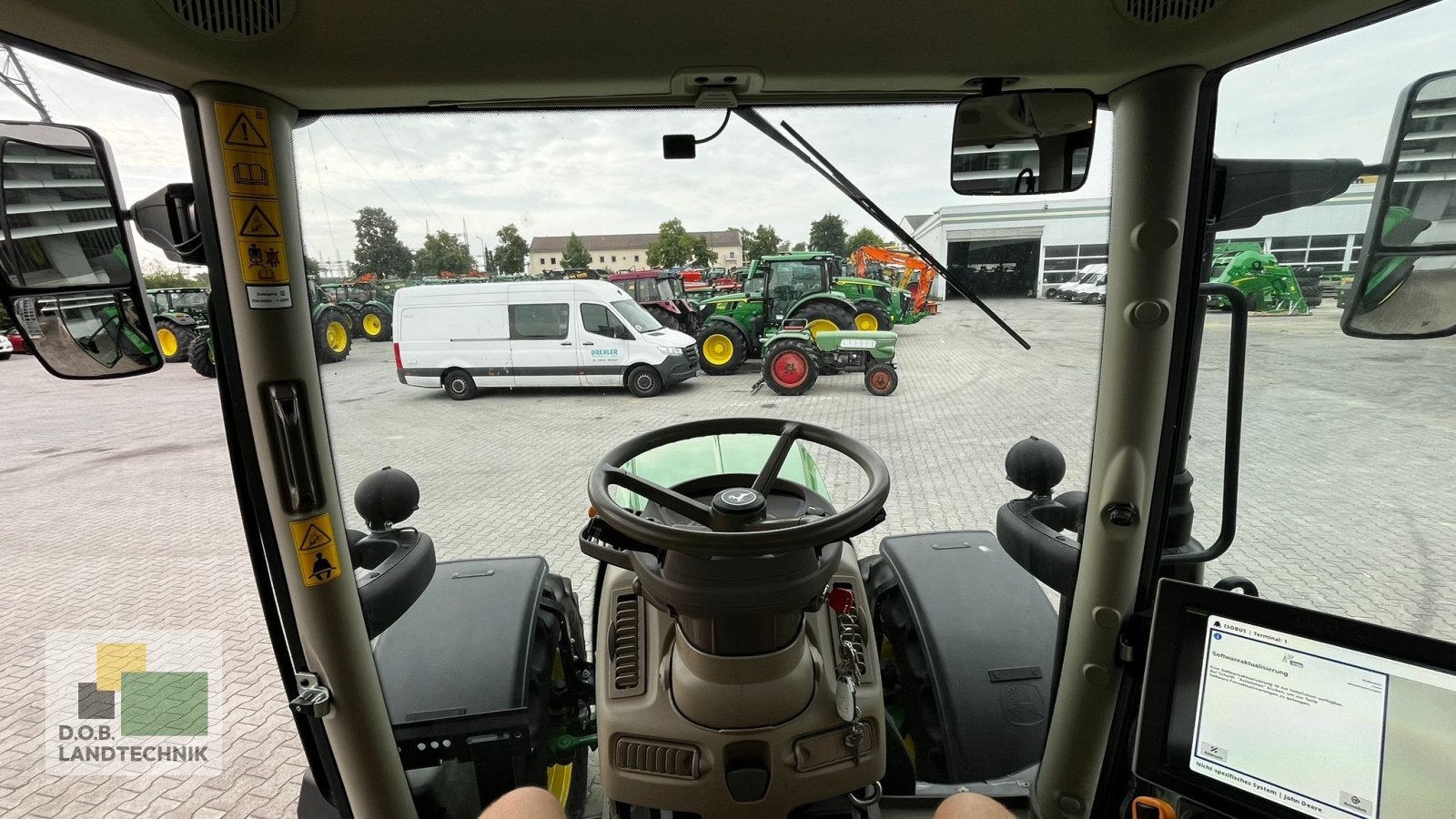 Traktor van het type John Deere 6130R, Gebrauchtmaschine in Regensburg (Foto 14)