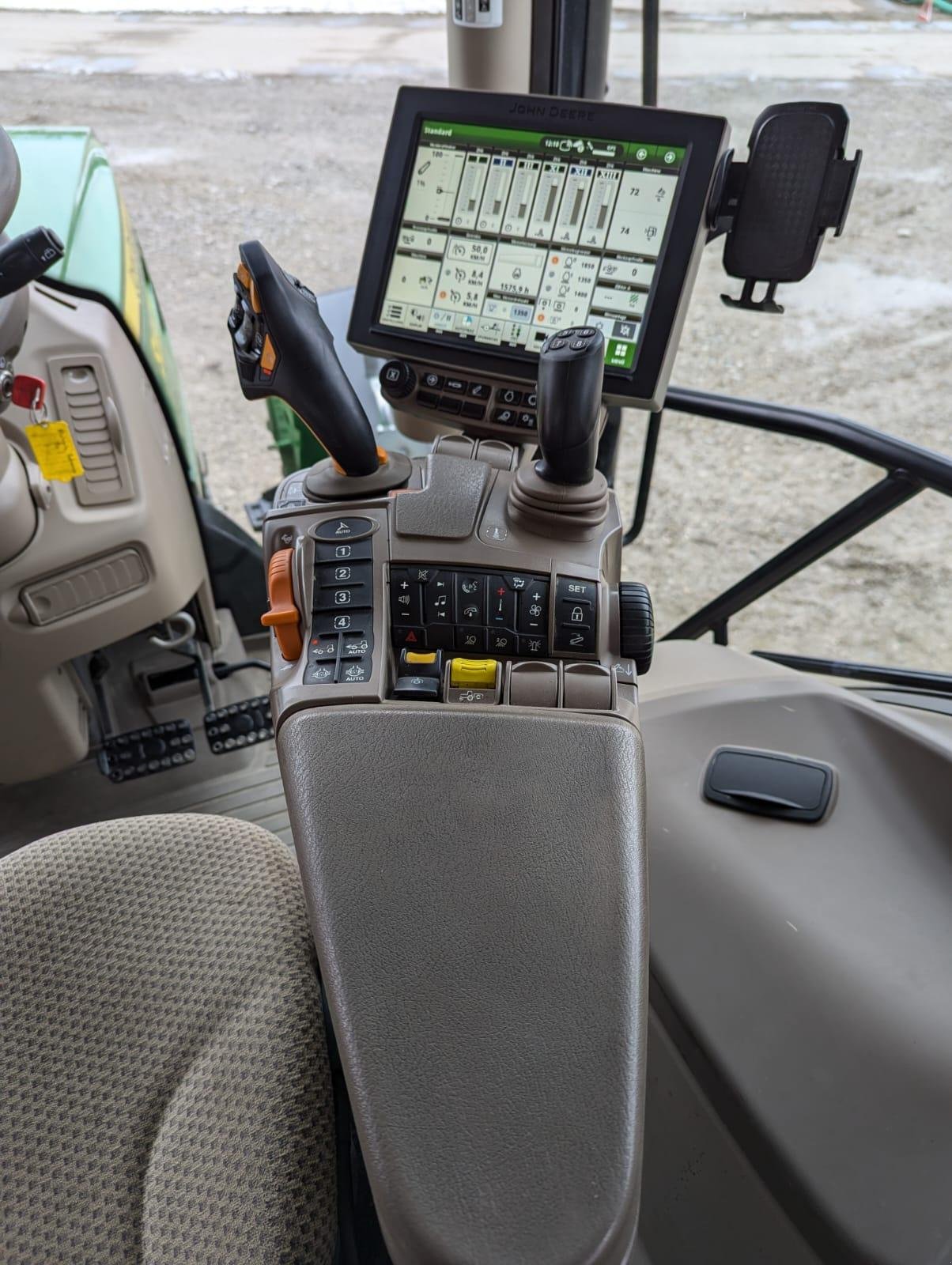 Traktor typu John Deere 6130R, Gebrauchtmaschine w Günzach (Zdjęcie 8)