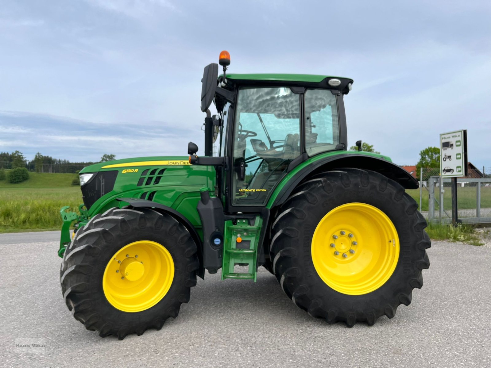 Traktor des Typs John Deere 6130R, Gebrauchtmaschine in Antdorf (Bild 2)