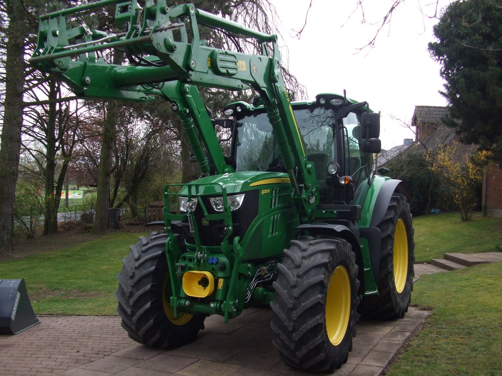 Traktor typu John Deere 6130R, Gebrauchtmaschine w Hamminkeln (Zdjęcie 3)