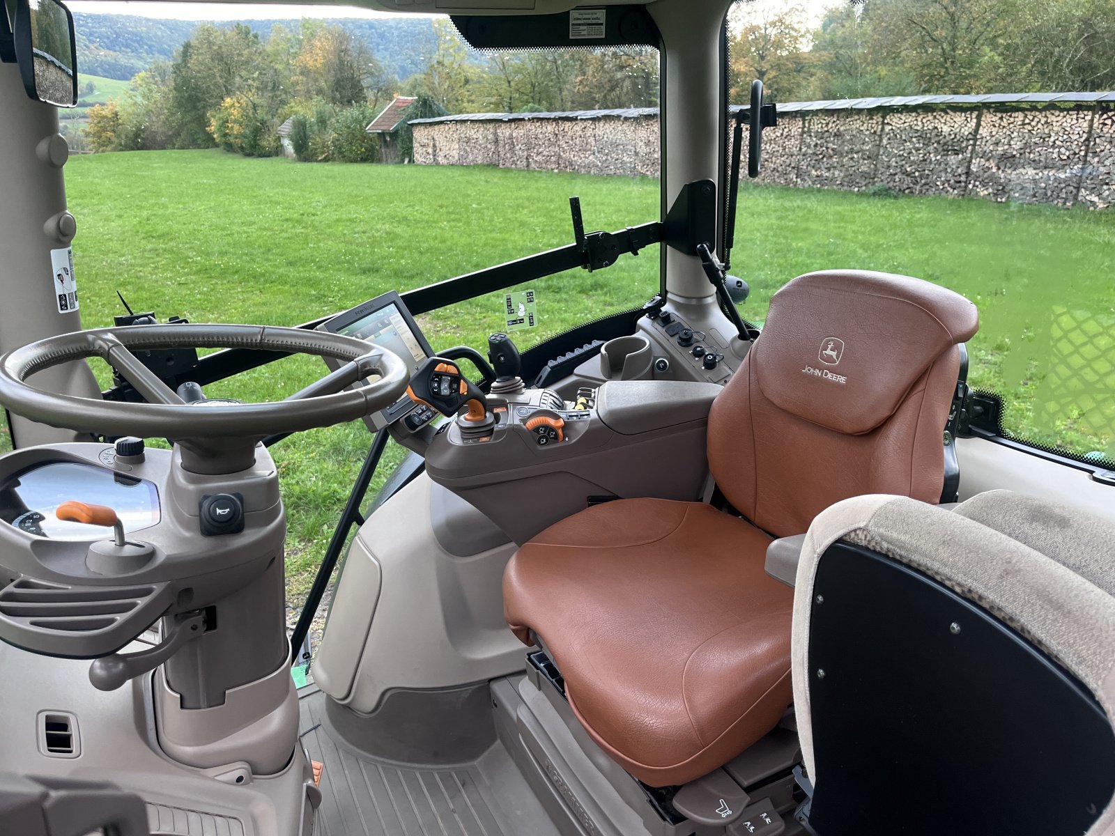 Traktor van het type John Deere 6130R, Gebrauchtmaschine in Lauterstein (Foto 3)