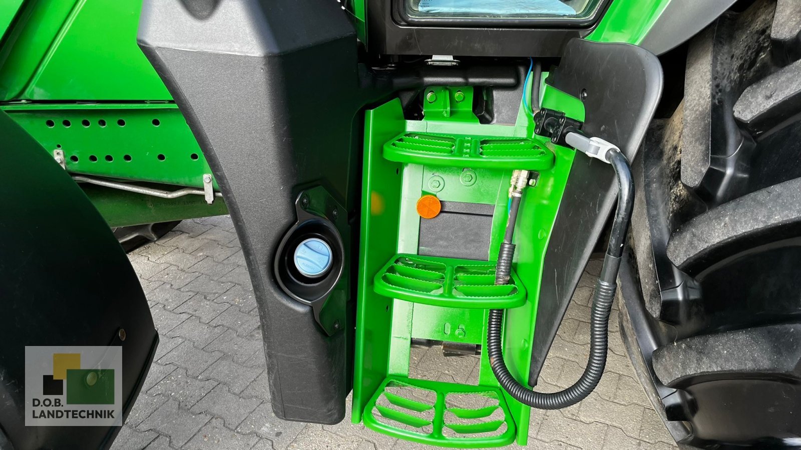 Traktor du type John Deere 6135 R, Gebrauchtmaschine en Regensburg (Photo 5)