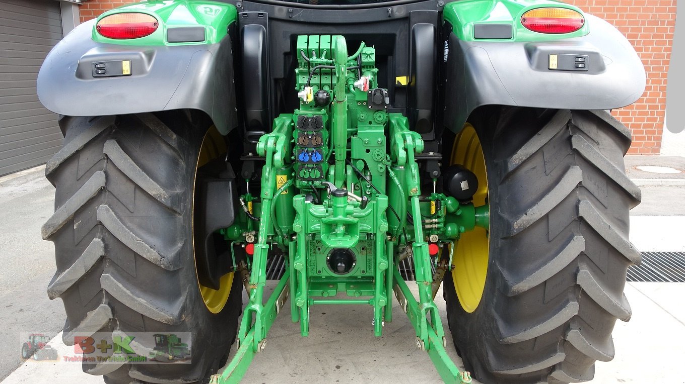 Traktor van het type John Deere 6135 R, Gebrauchtmaschine in Kettenkamp (Foto 7)