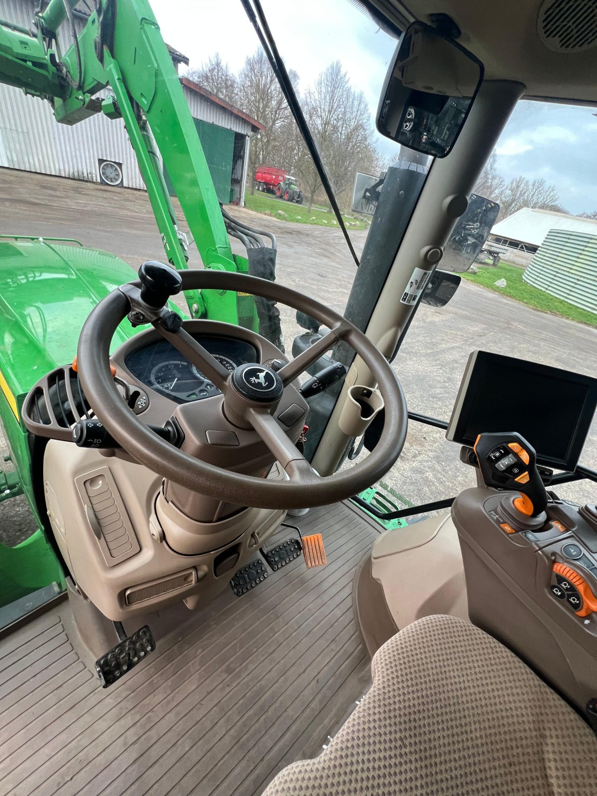 Traktor Türe ait John Deere 6135 R, Gebrauchtmaschine içinde Stieten (resim 10)