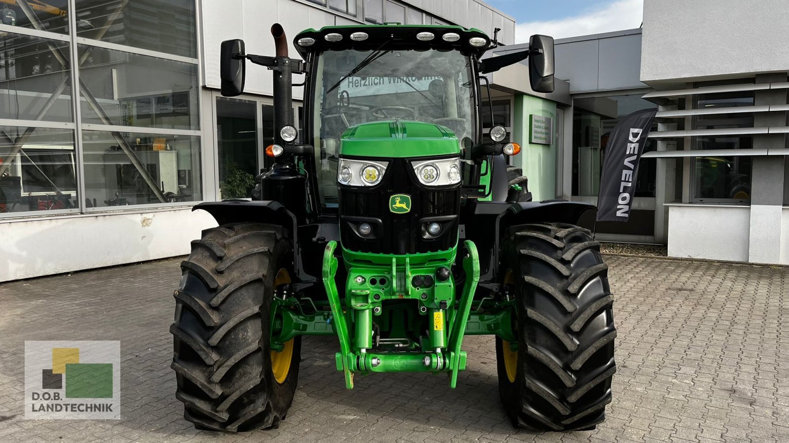 Traktor του τύπου John Deere 6135R 6135 R, Gebrauchtmaschine σε Regensburg (Φωτογραφία 4)