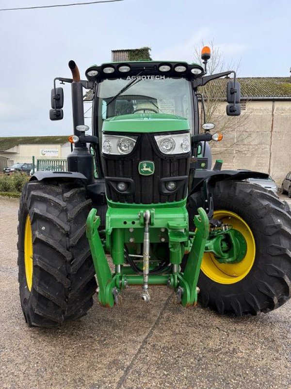 Traktor типа John Deere 6135R, Gebrauchtmaschine в BOSC LE HARD (Фотография 2)