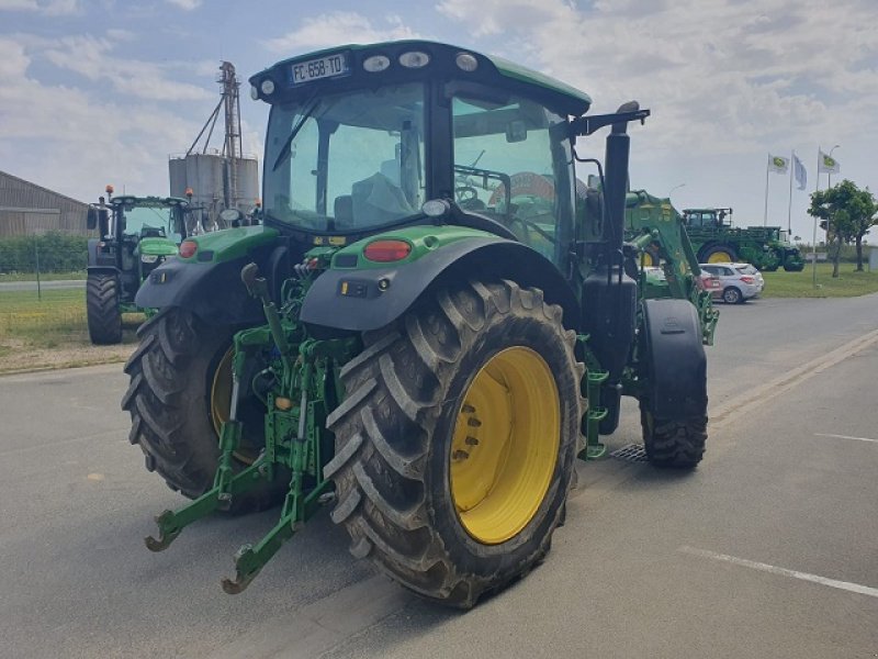 Traktor типа John Deere 6135R, Gebrauchtmaschine в PITHIVIERS Cedex (Фотография 6)