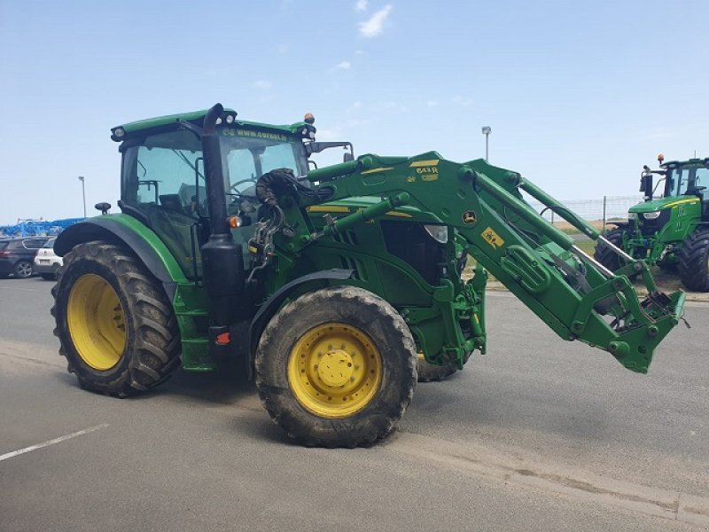 Traktor типа John Deere 6135R, Gebrauchtmaschine в PITHIVIERS Cedex (Фотография 3)