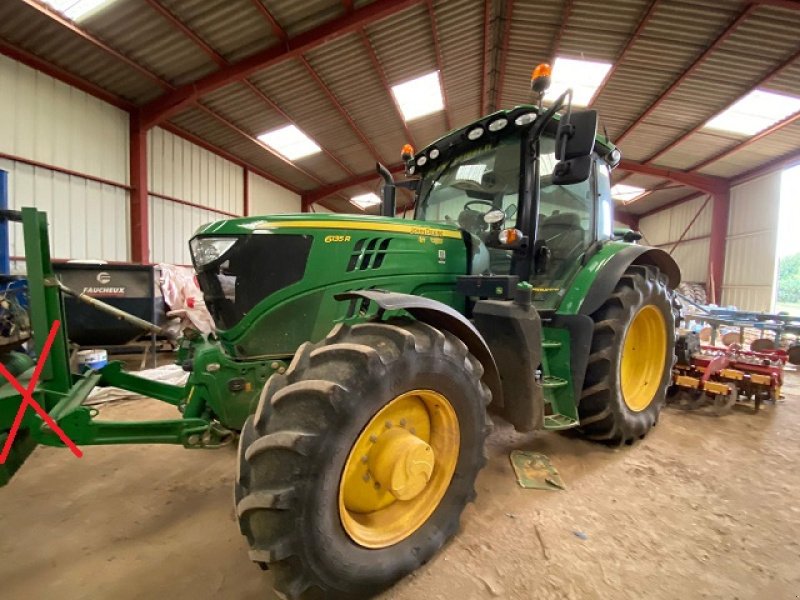 Traktor typu John Deere 6135R, Gebrauchtmaschine w PITHIVIERS Cedex (Zdjęcie 1)