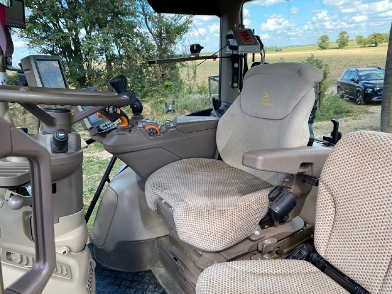 Traktor of the type John Deere 6135R, Gebrauchtmaschine in LE PONT CHRETIEN (Picture 7)