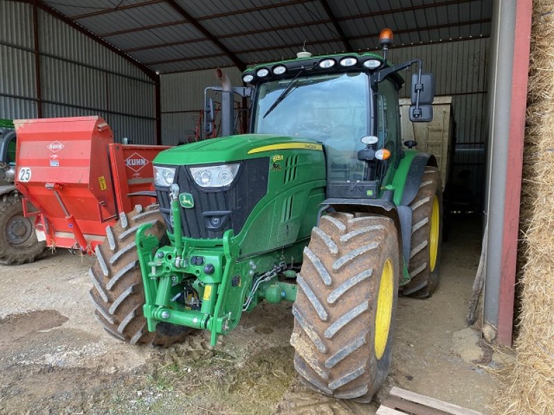 Traktor от тип John Deere 6135R, Gebrauchtmaschine в LE PONT CHRETIEN (Снимка 2)