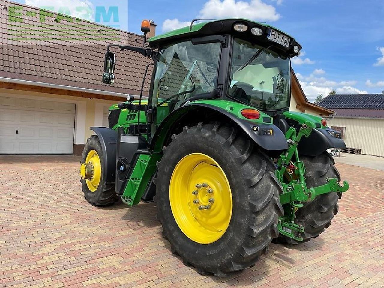 Traktor van het type John Deere 6135r, Gebrauchtmaschine in SZEGED (Foto 8)