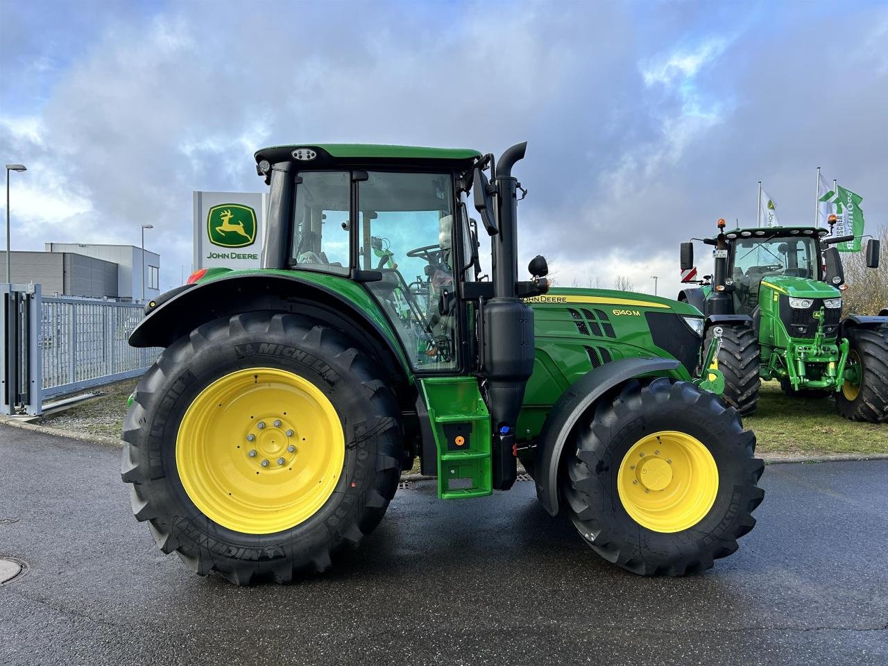 Traktor Türe ait John Deere 6140M Autopowr, Vorführmaschine içinde Niederkirchen (resim 4)