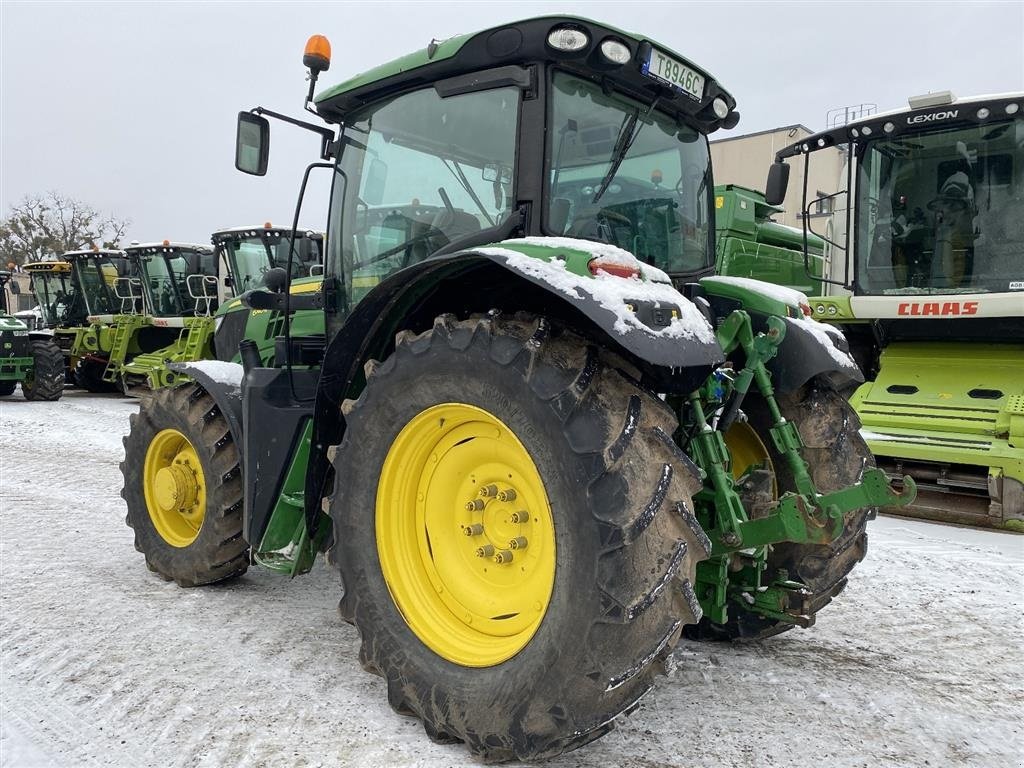 Traktor tip John Deere 6140R RESERVERET til Sunds. Front lift. Command Center 3 monitor. Klar til auto steer.  Mange paa lager. Ring til Ulrik 0045-40255544, Gebrauchtmaschine in Kolding (Poză 7)