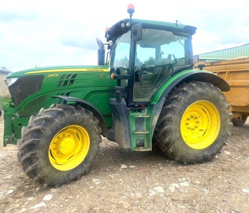 Traktor des Typs John Deere 6140R, Gebrauchtmaschine in LE PONT CHRETIEN (Bild 2)