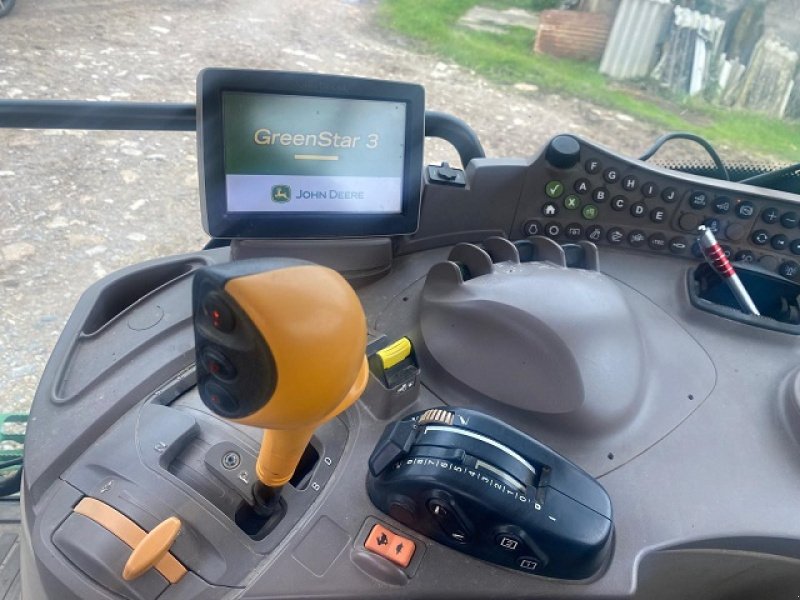 Traktor van het type John Deere 6140R, Gebrauchtmaschine in LE PONT CHRETIEN (Foto 6)