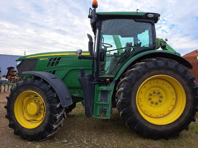 Traktor Türe ait John Deere 6140R, Gebrauchtmaschine içinde SAINTE-MENEHOULD (resim 1)