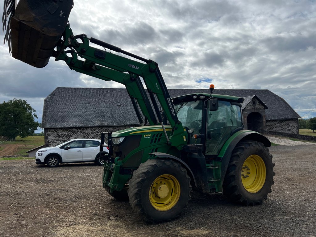 Traktor του τύπου John Deere 6140R, Gebrauchtmaschine σε MAURIAC (Φωτογραφία 2)