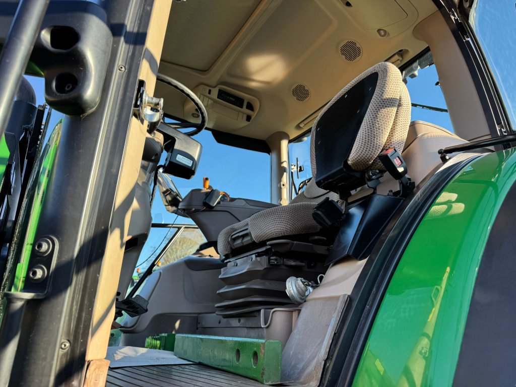 Traktor a típus John Deere 6145 R AUTOPOWER, Gebrauchtmaschine ekkor: UZERCHE (Kép 5)