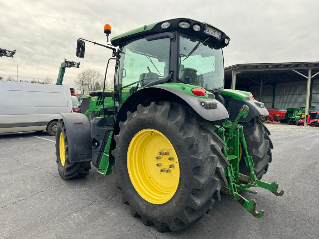 Traktor van het type John Deere 6145 R DIRECT DRIVE, Gebrauchtmaschine in UZERCHE (Foto 5)